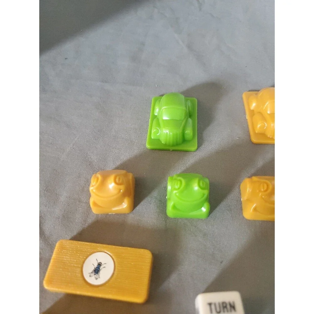 Vintage 1981 Milton Bradley Frogger Board Game Replacement Cars, Frogs and logs